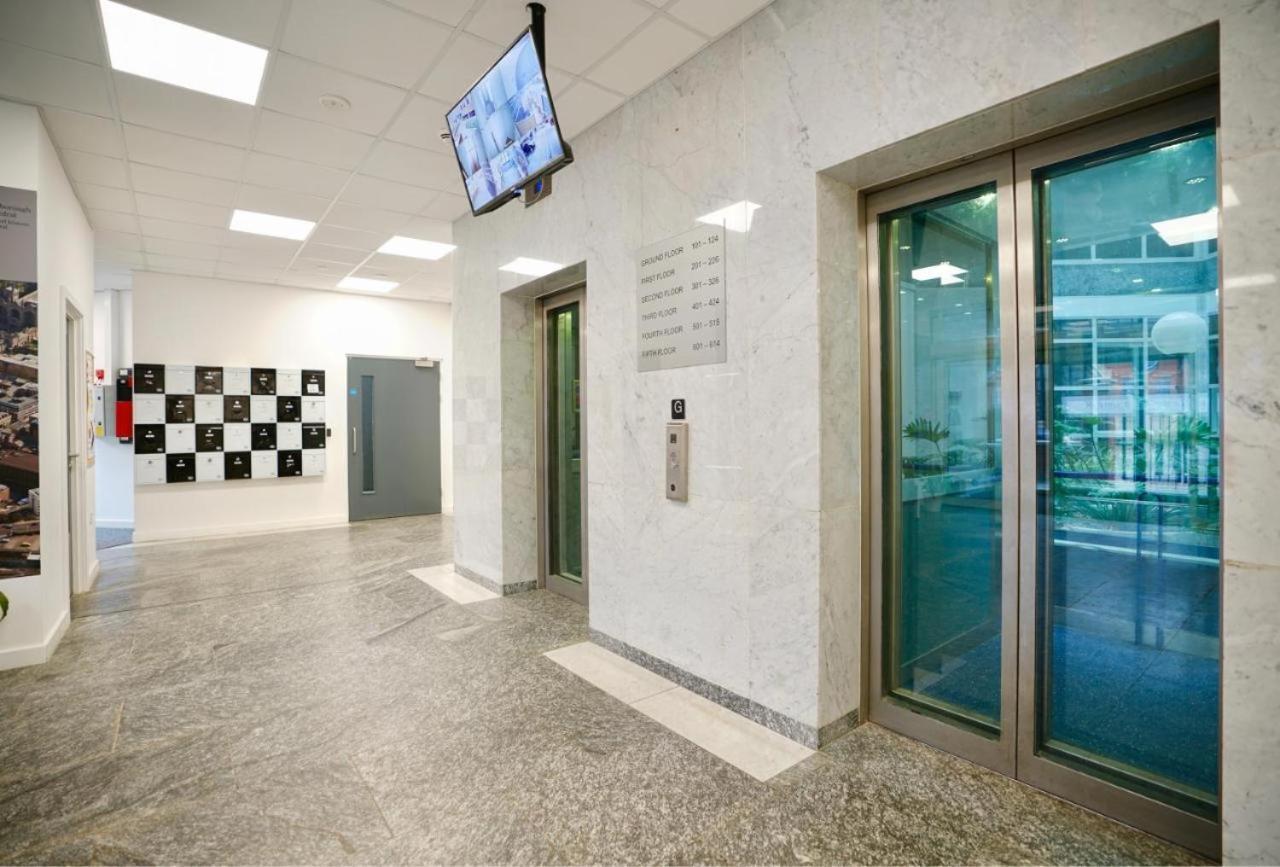 Bayard Apartments 2 Bedroom City Centre Apartment Питерборо Екстериор снимка